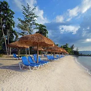 The Oasis At Sunset Hotel Montego Bay Jamaica