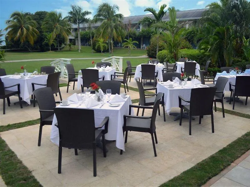 The Oasis At Sunset Hotel Montego Bay 4*,  Jamaica