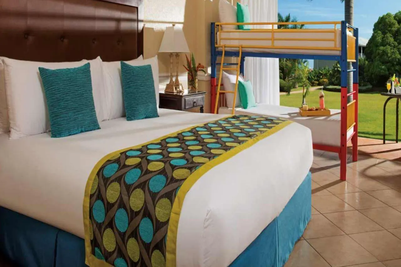 The Oasis At Sunset Hotel Montego Bay Resort
