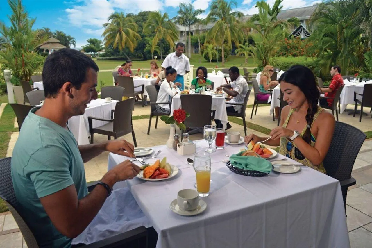 The Oasis At Sunset Hotel Montego Bay